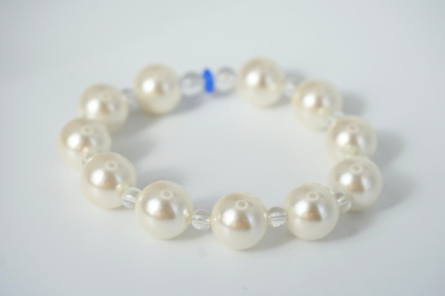 She Fine Shell Pearl Glass Bead Stretch Bracelet